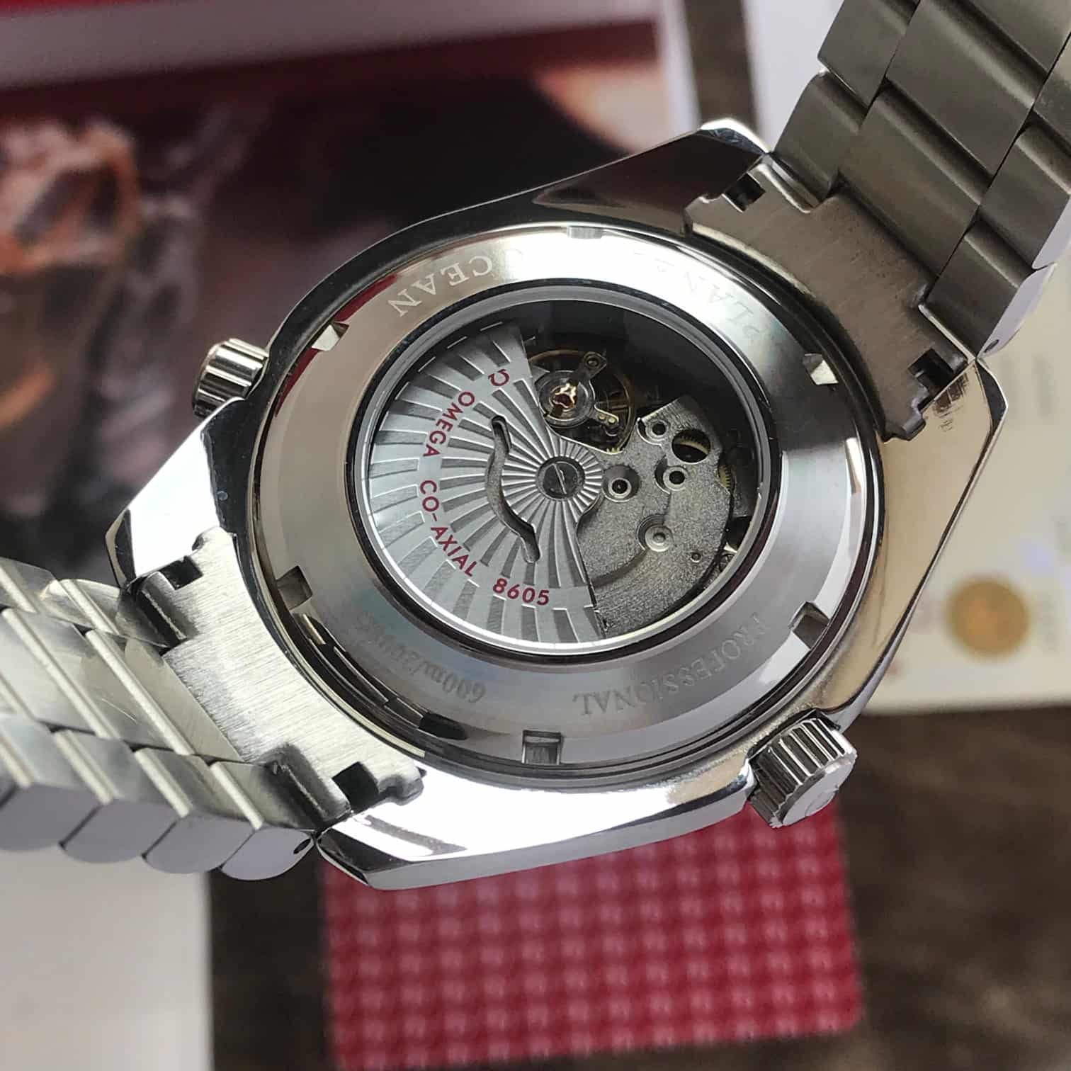 Omega Seamster Jeams Bond 007 Limited Edition Mens Watch