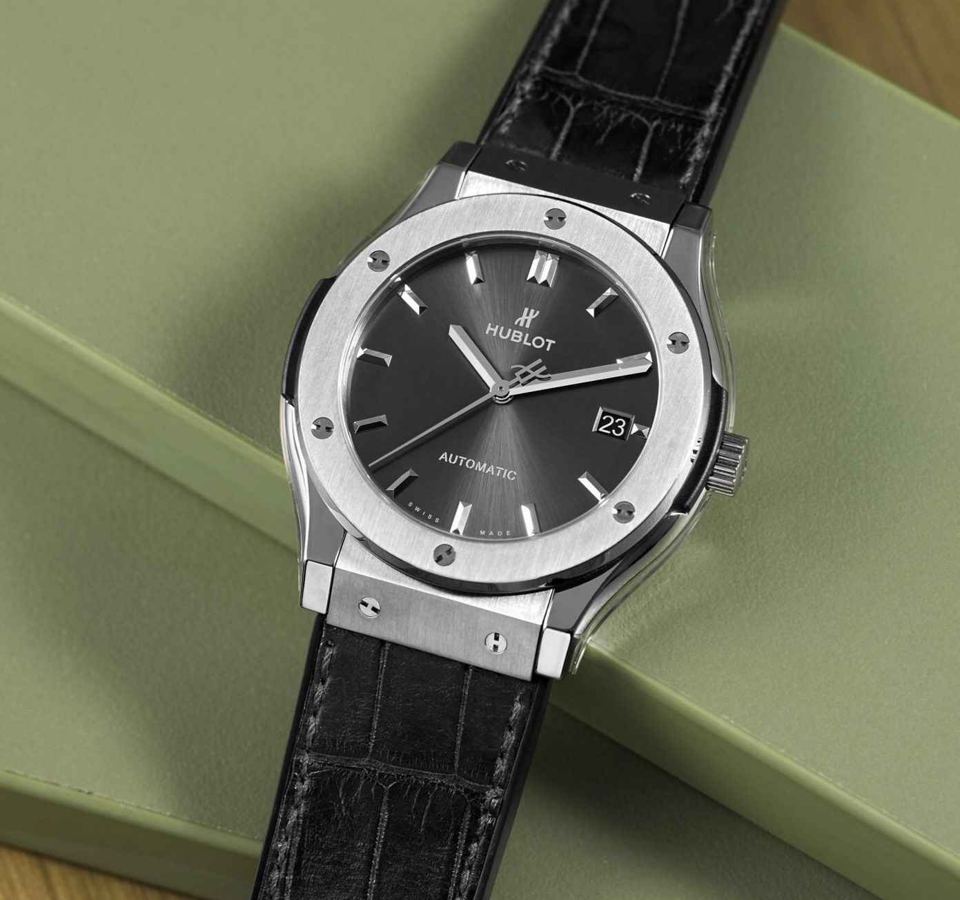 Hublot Big Bang Classic Fusion Japanese Grey Dial Automatic Men’s Watch