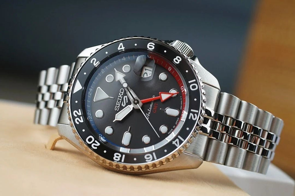 Seiko Sports Automatic GMT 42.5mm Authentic Men’s Watch