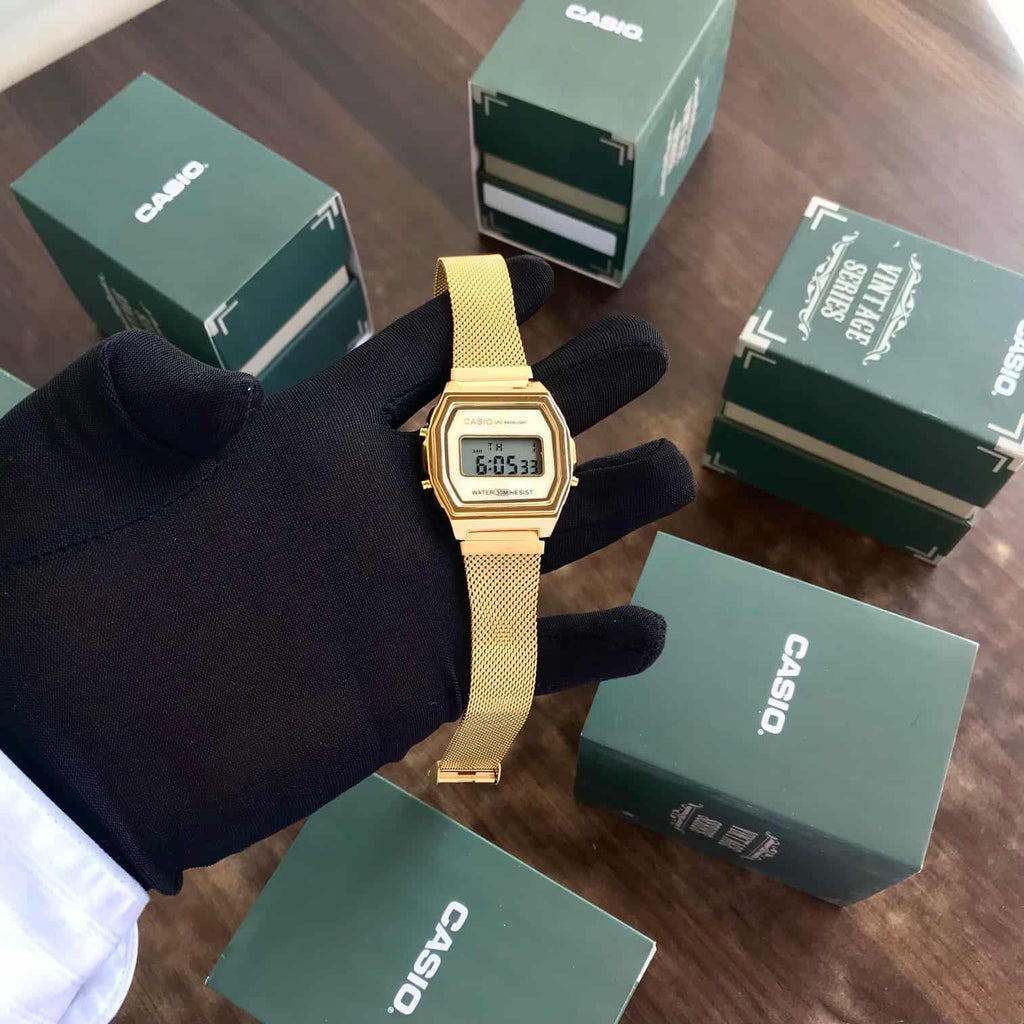 Casio Vintage Gold A700WM-7ADF Digital Dial Stainless Steel Mesh Band