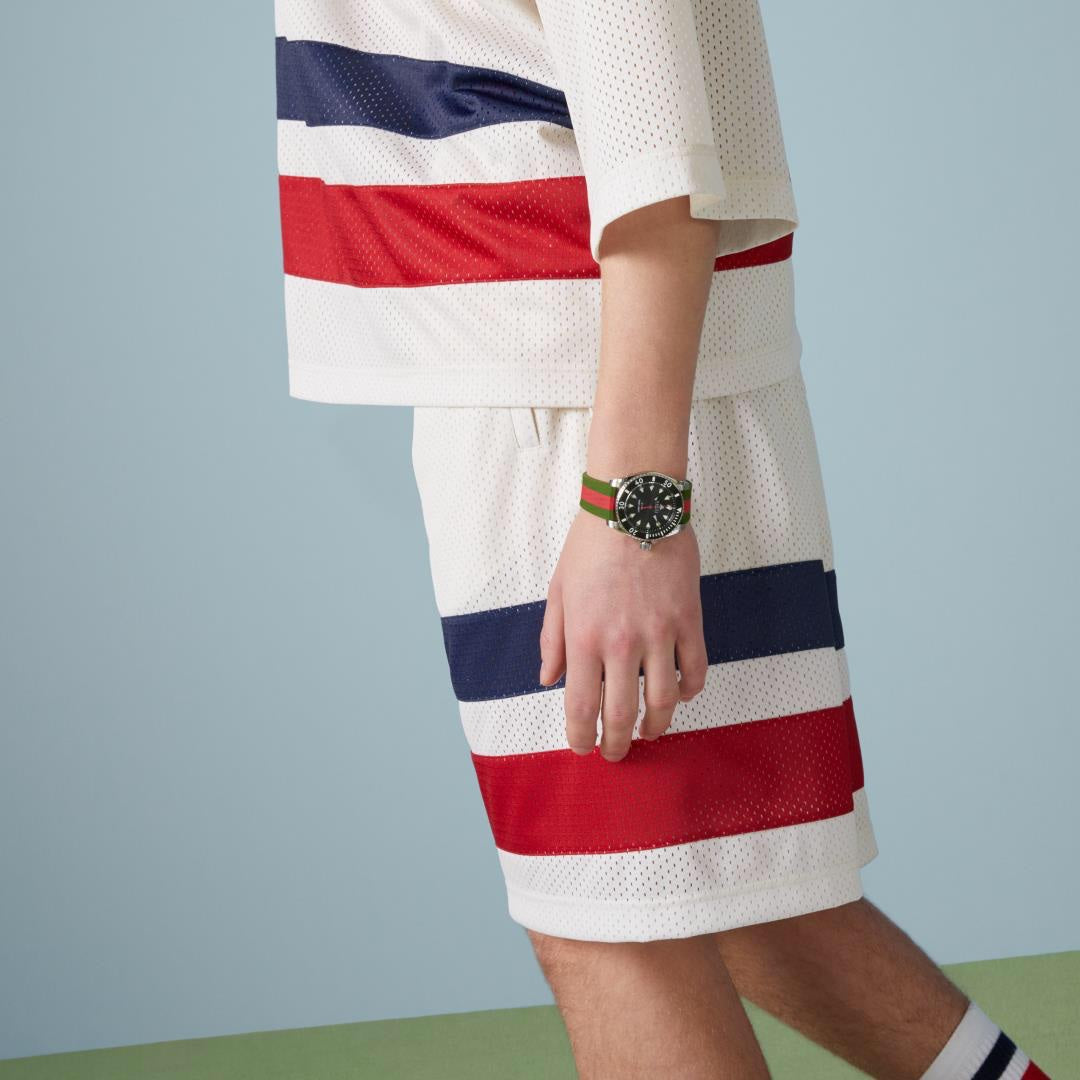 Gucci Dive Premiums Japanese Quartz Mens Watch
