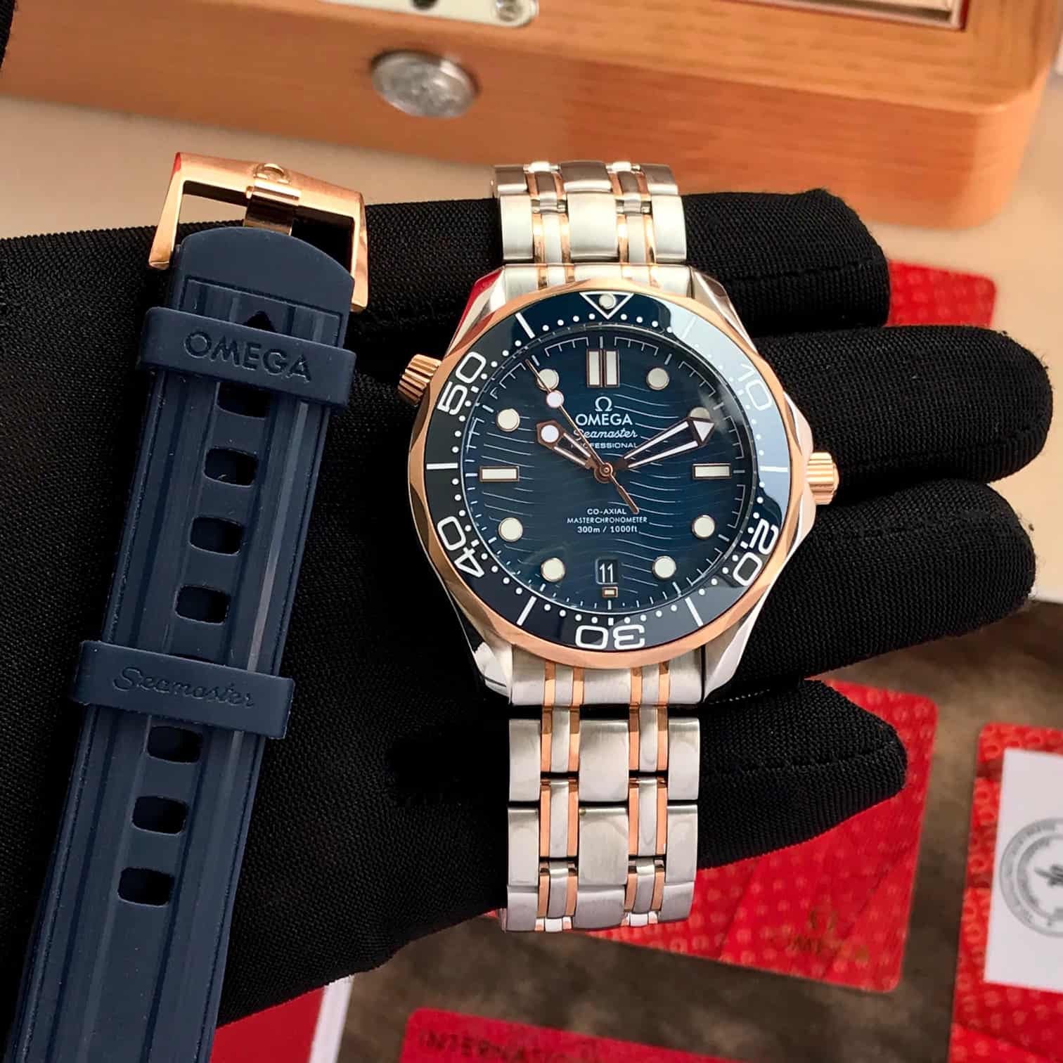 Omega Seamaster Two Tone Blue Dial With Extra Swiss ETA Belt Automatic Mens Watch