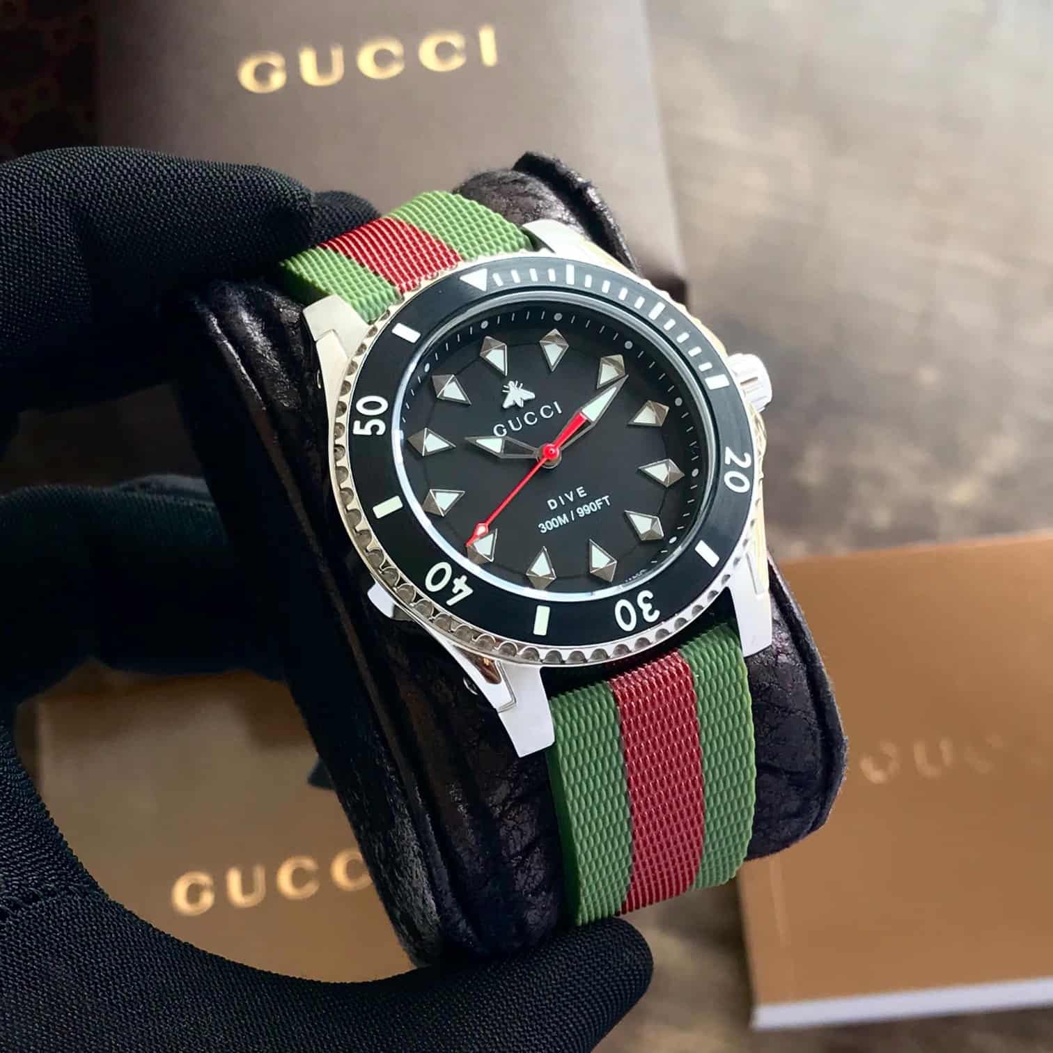 Gucci Dive Premiums Japanese Quartz Mens Watch