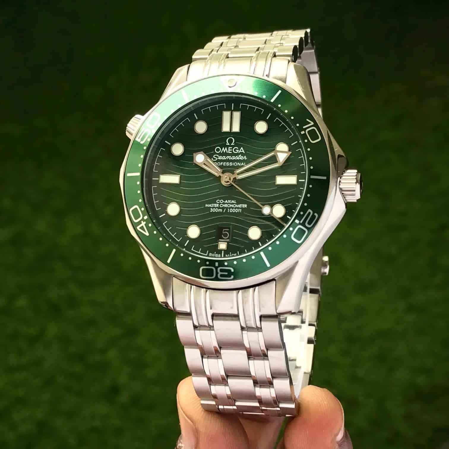 Omega Seamaster Professional Diver 300M Green Automatic Mens Watch