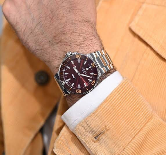 Oris Aquis Date Authentic Automatic Silver Brown Dial Men’s Watch