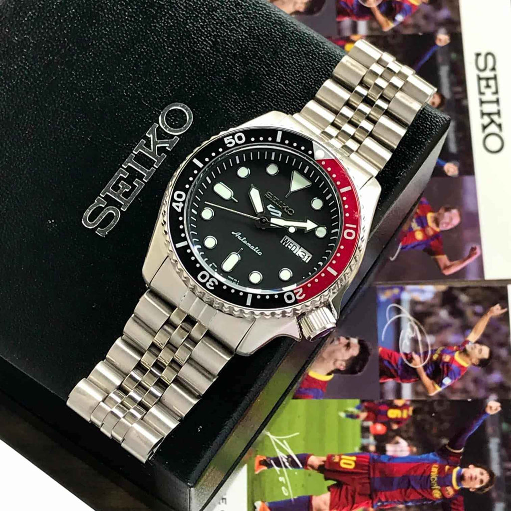 Seiko 5 Sports Black Grape Automatic Jubli Chain Mens Watch