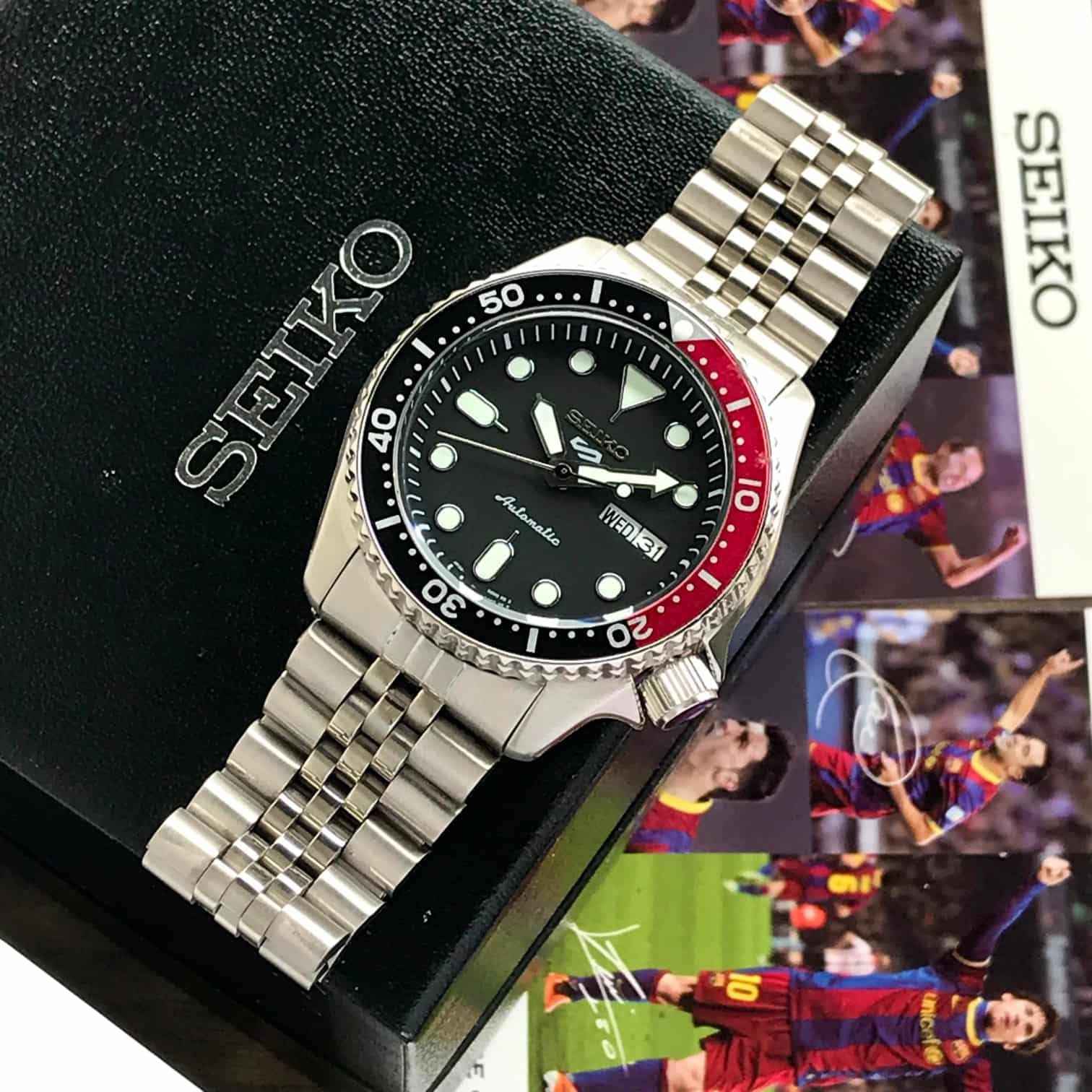 Seiko 5 Sports Black Grape Automatic Jubli Chain Mens Watch