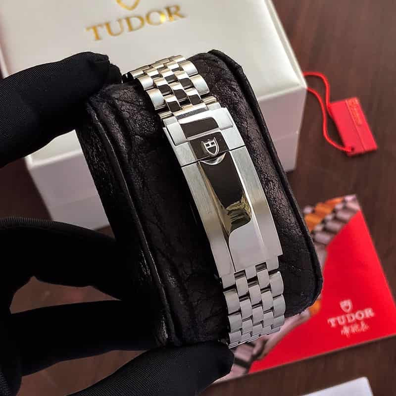 Tudor Black Bay Chrono 41mm Blue Flamingo Dial automatic men’s Watch