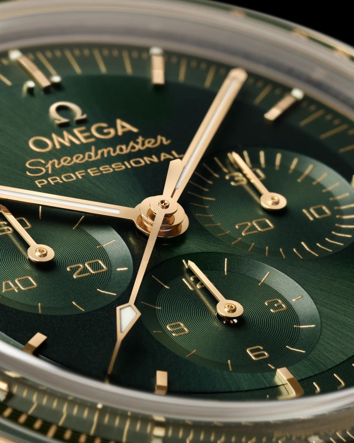 Omega Speedmaster Moonwatch Japanese Quartz Machinery Mens Watch