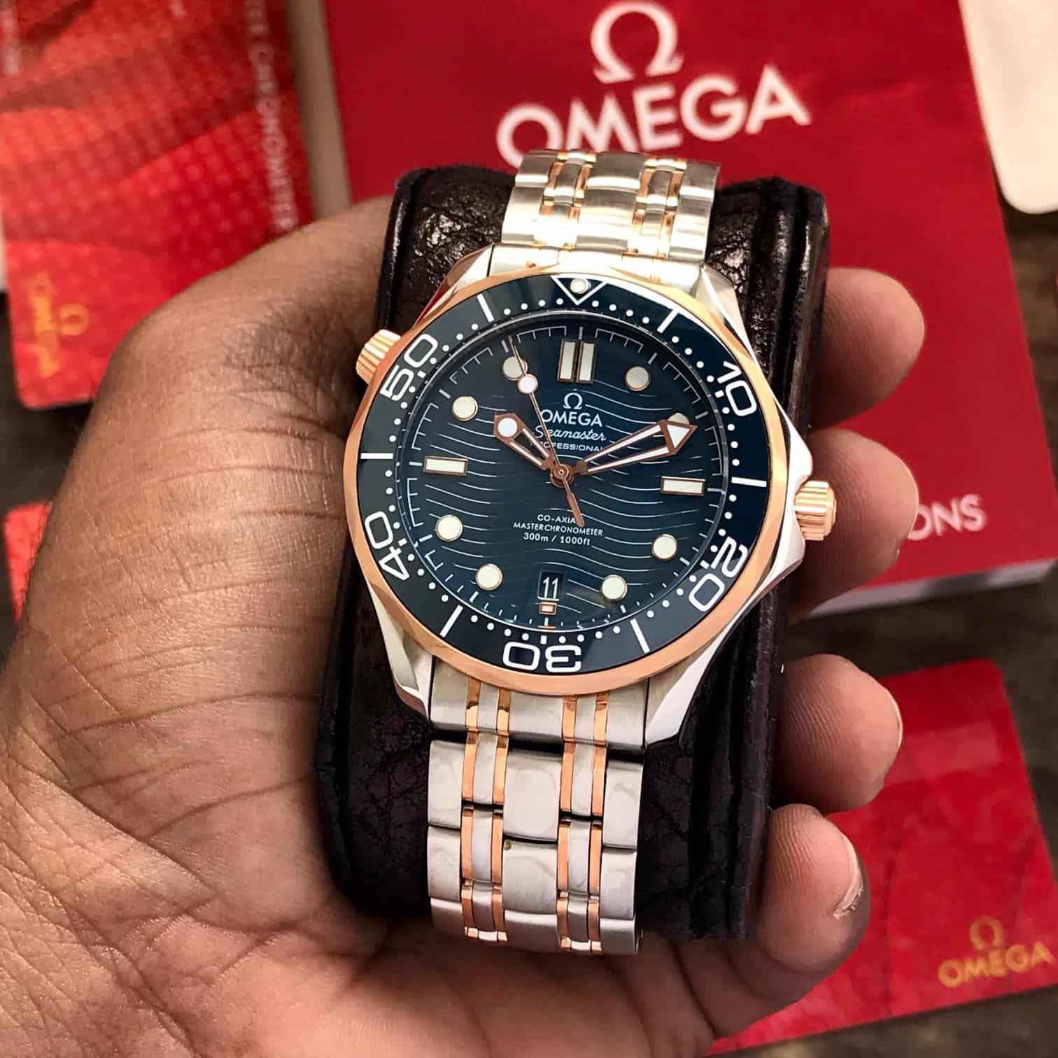 Omega Seamaster Two Tone Blue Dial With Extra Swiss ETA Belt Automatic Mens Watch