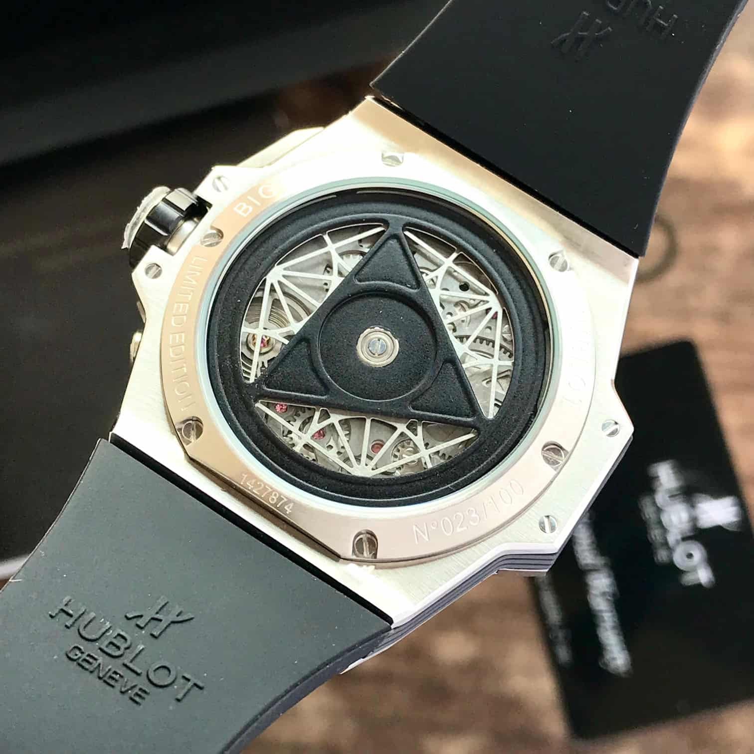 The Hublot Big Bang King Sang Bleu Silver Dimond Premium Mens Watch