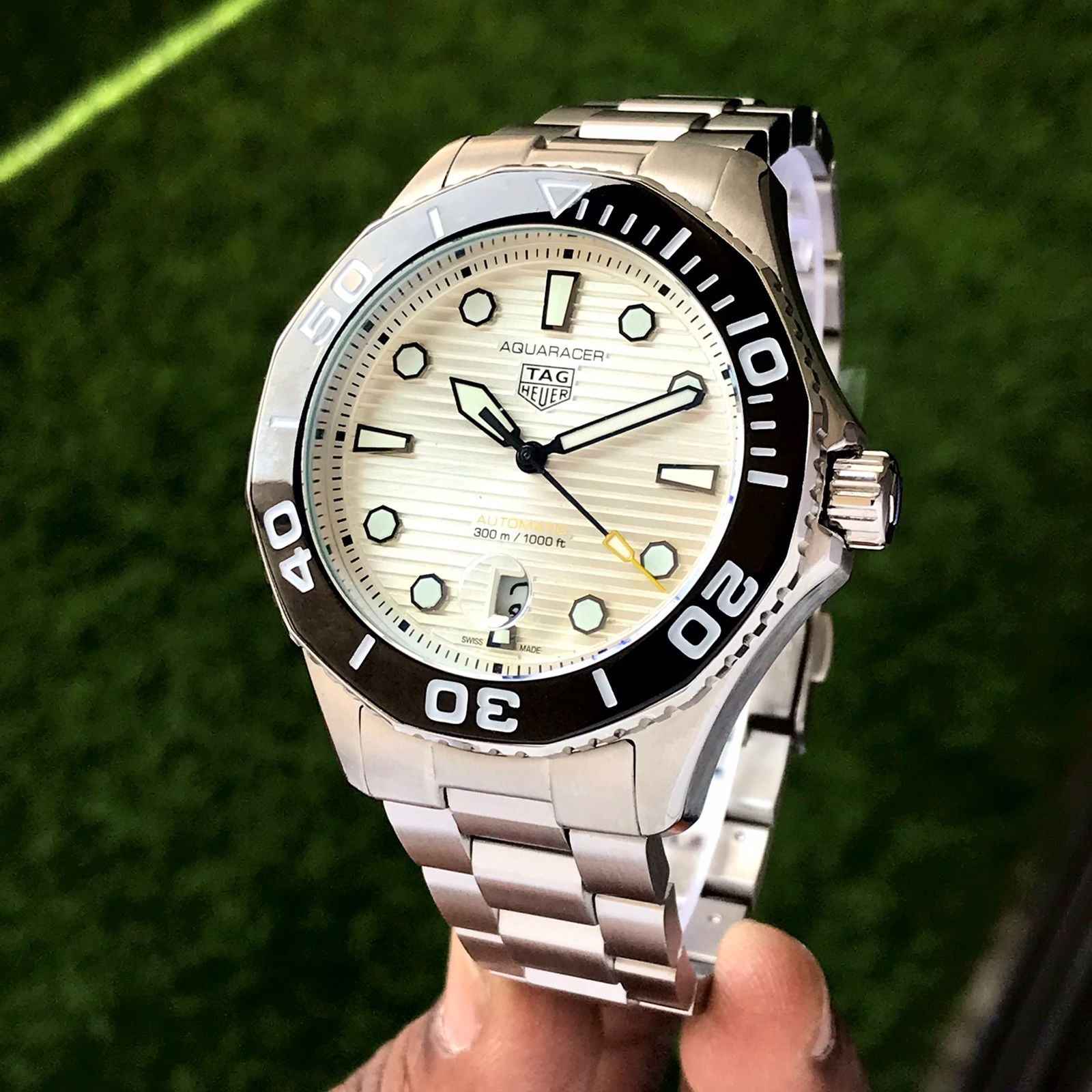 TAG Heuer Carerra AQUARACER White Dial Special Edition Re-Imagines Automatic Mens Watch