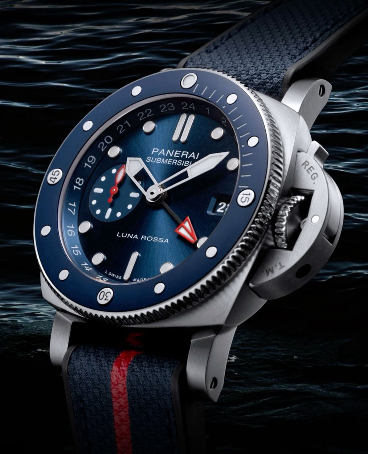 Panerai Submersible 44mm Automatic Quarantaquattro Luna Rossa men’s Watch