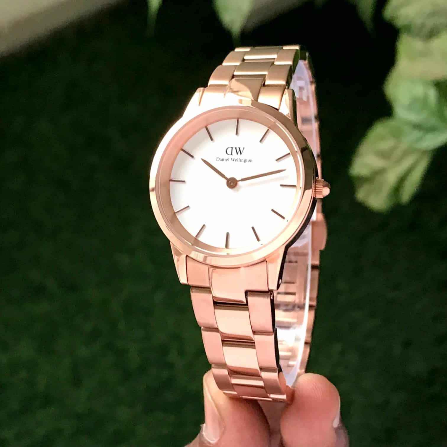 Daniel Wellington Iconic White Analog Stainless Steel Women’s Watch - Therealtime