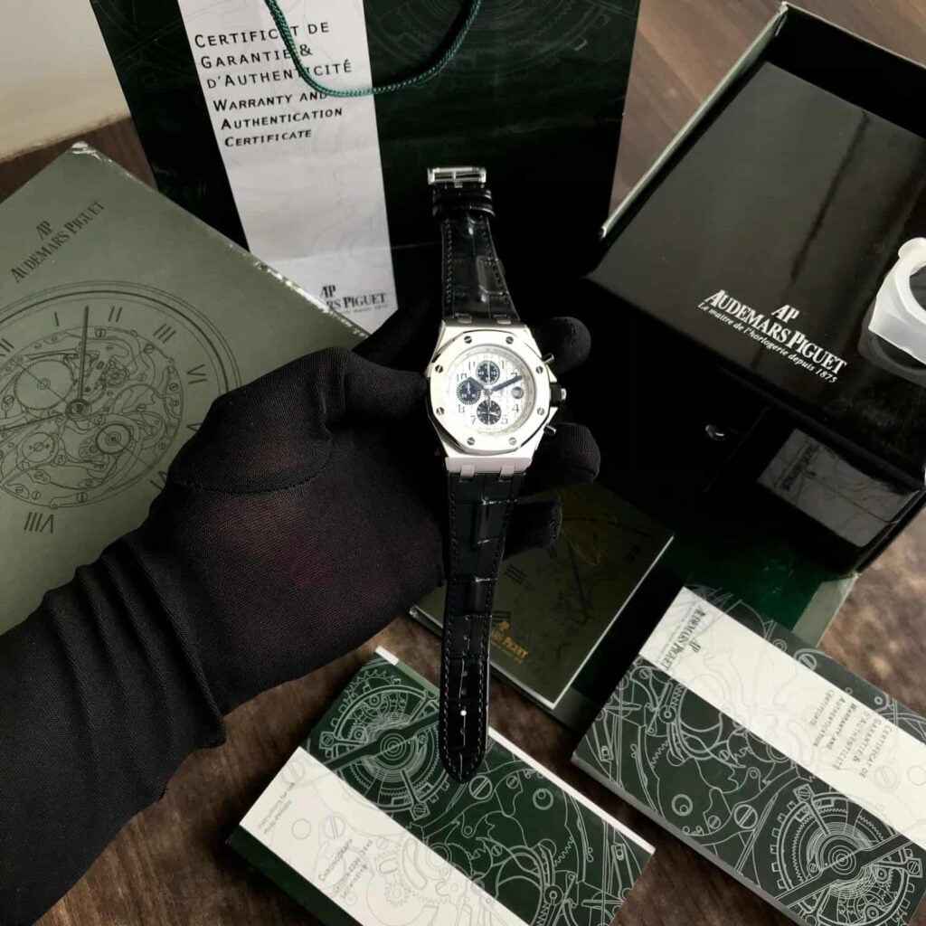 Audemars Piguet Offshore Chronograph Watch with Black Leather Strap and White Dial for Men - Therealtime