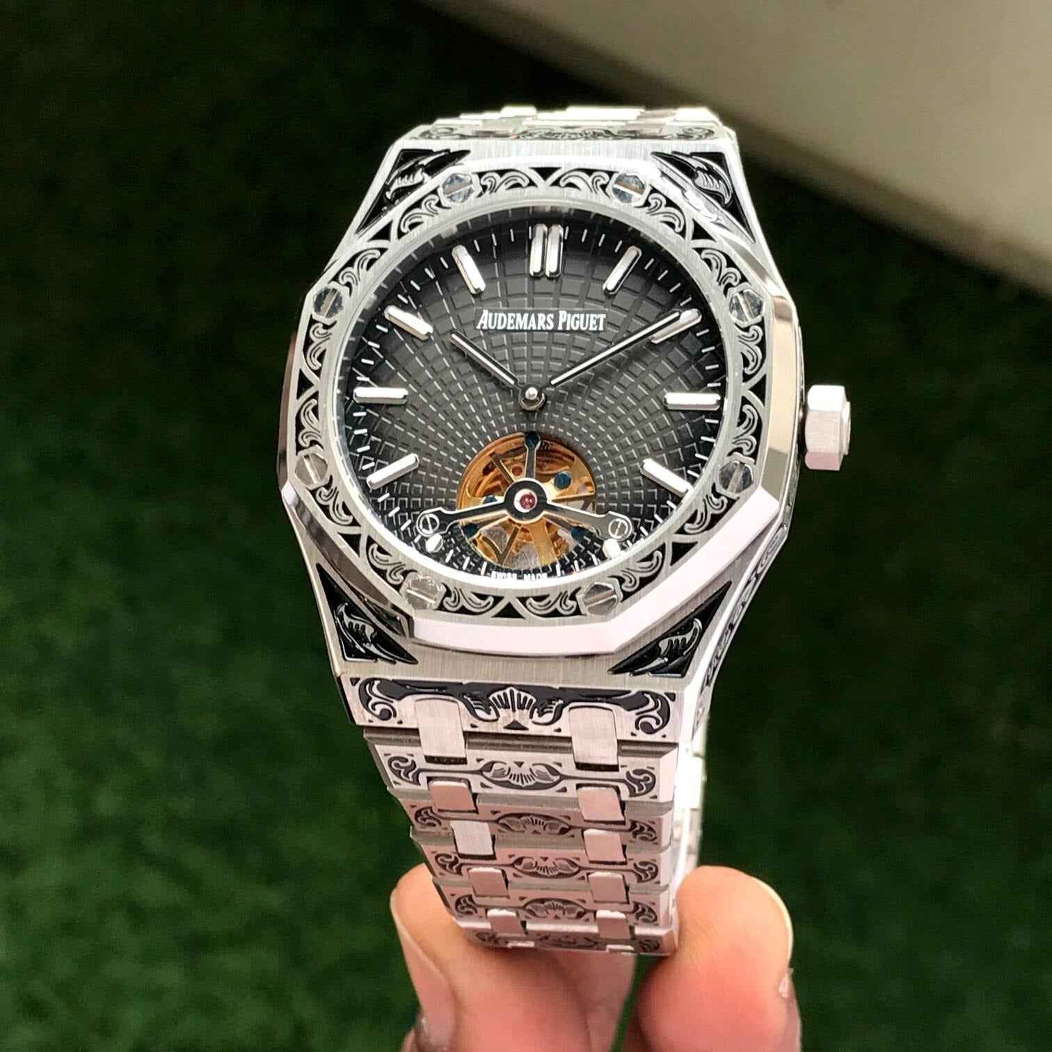 Audemars Piguet Double Balance Wheel Watch for Precision Timekeeping - Therealtime