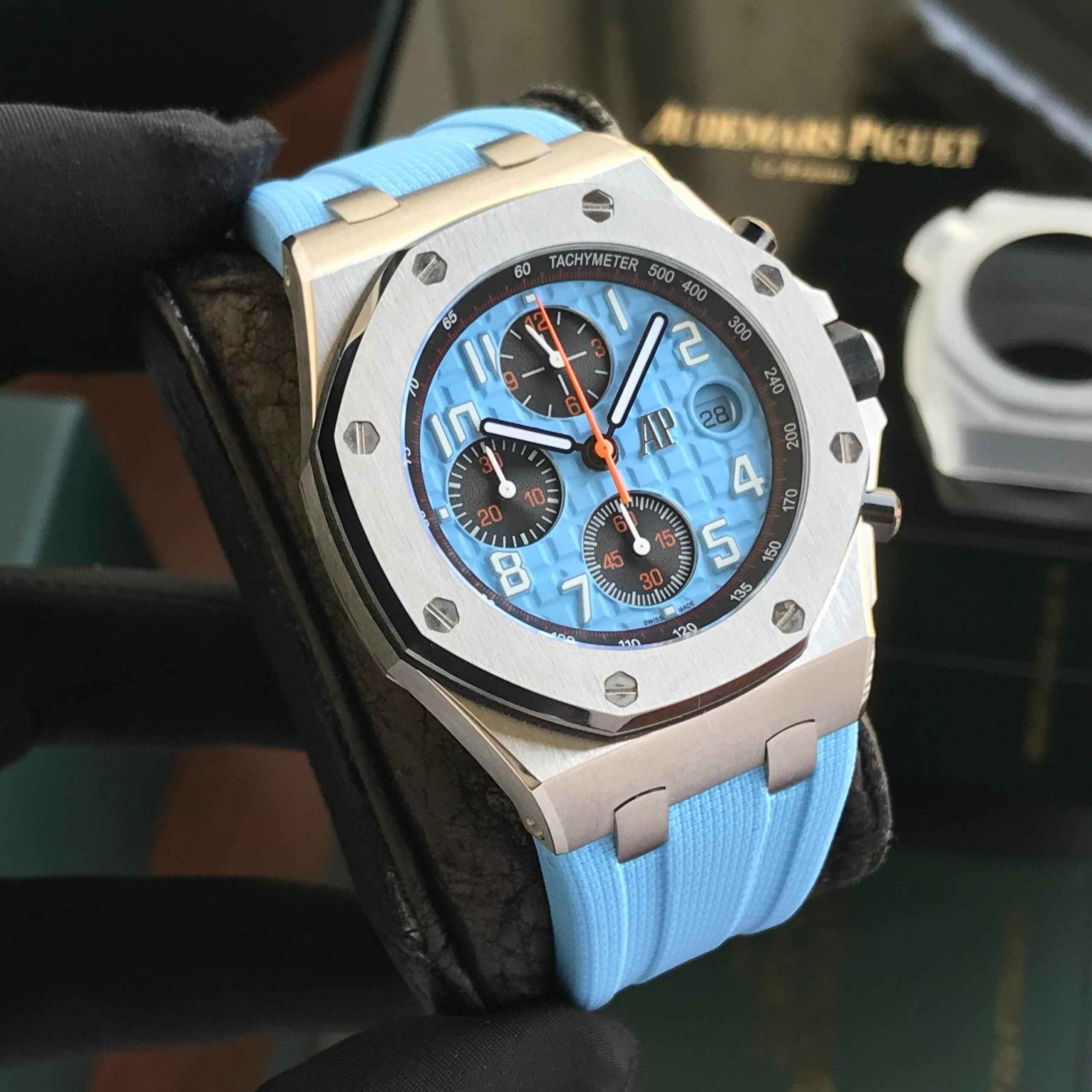 Audemars Piguet Royal Oak Offshore Complete Mint 42mm Swiss ETA - Therealtime