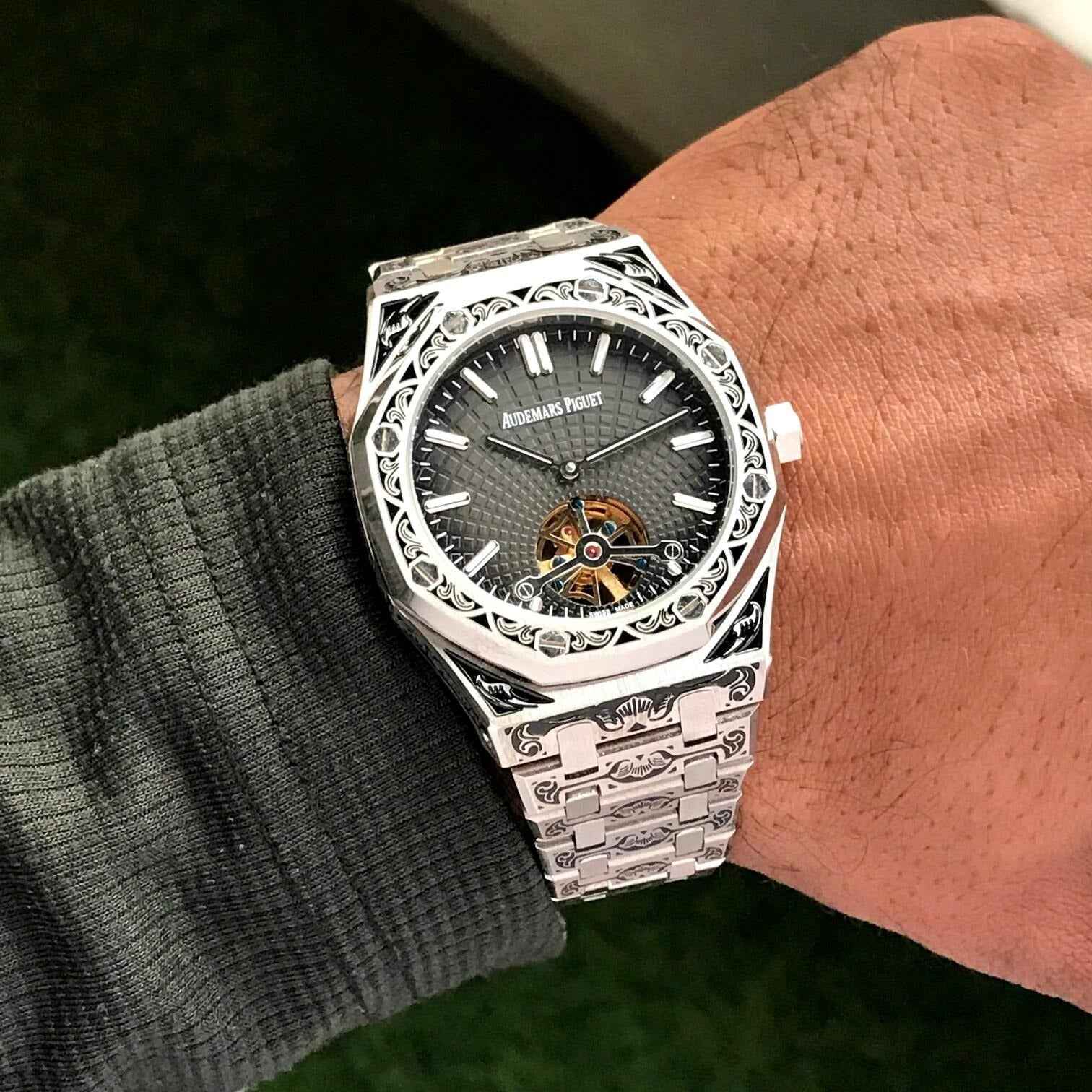 Audemars Piguet Double Balance Wheel Watch for Precision Timekeeping - Therealtime