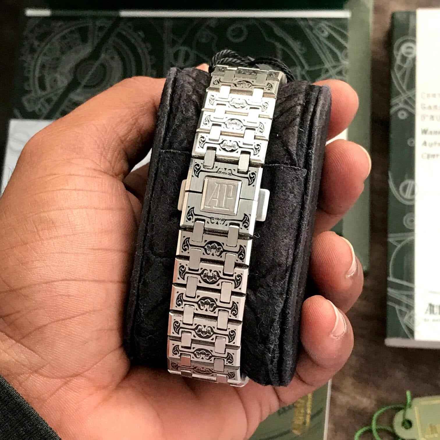 Audemars Piguet Double Balance Wheel Watch for Precision Timekeeping - Therealtime